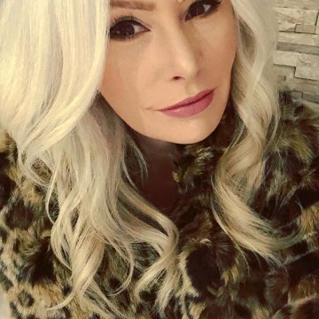 FoxyBlonde from California,United States